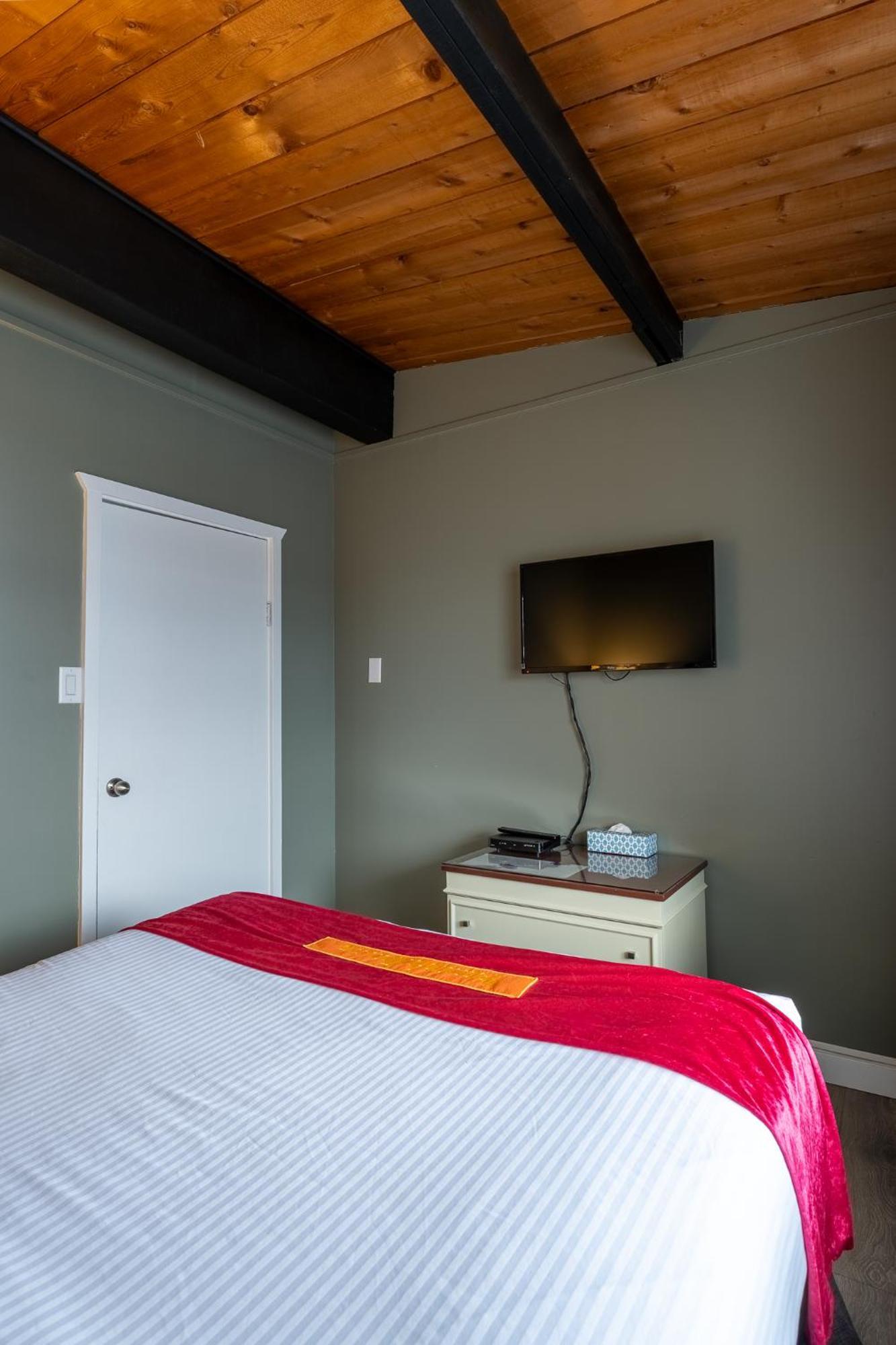 Ace Motel Принстаун Екстериор снимка